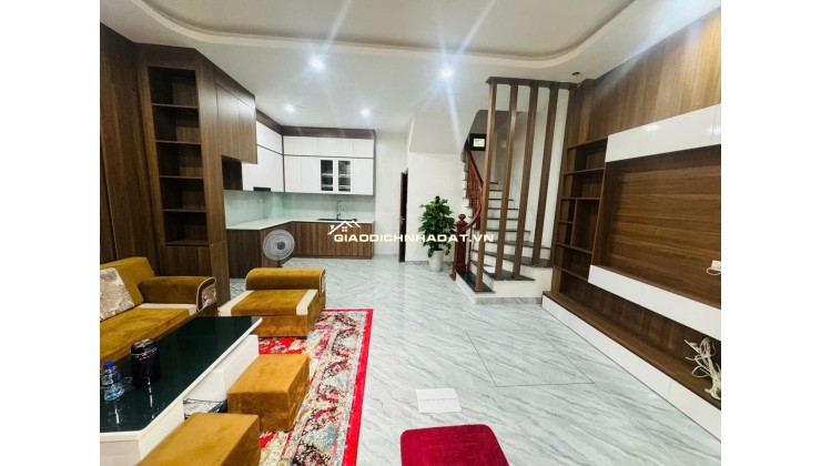 7.5 tỷ nhà trung tâm ba đình, diện tích 35m, 6 tầng, 3 ngủ, sổ chính chủ